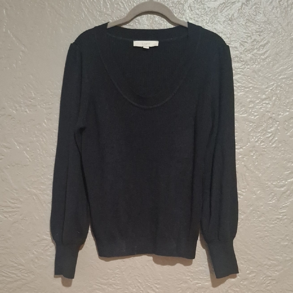 LOFT Women's Classic Black Crew Neck Sweater Size M